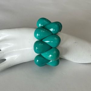 Womens new handmade in Ecuador Tagua teardrop‎ stone bracelet in turquoise